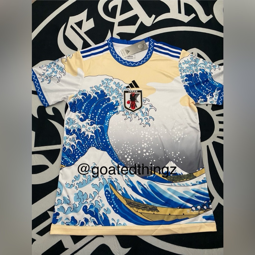 Adidas Special Edition Anime Manga Wave
Mountain Snow Japan Soccer Jersey Kit